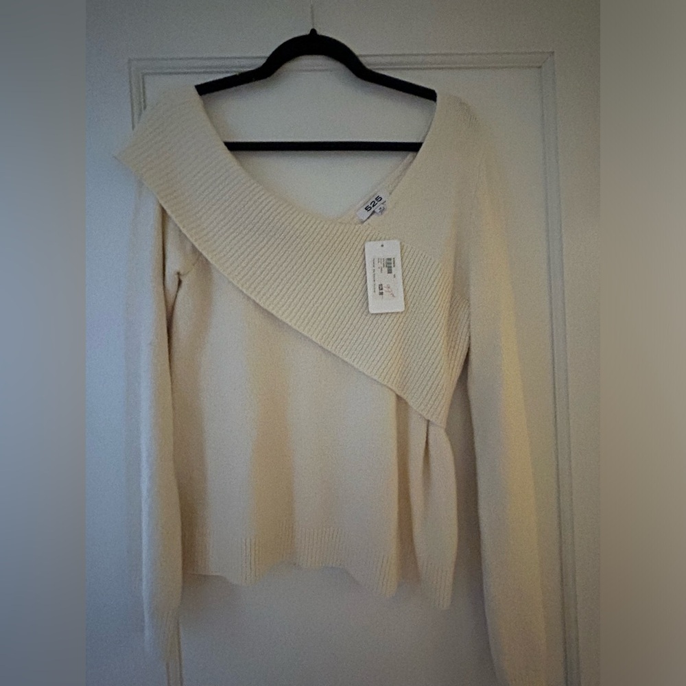 525 sweater off the shoulder